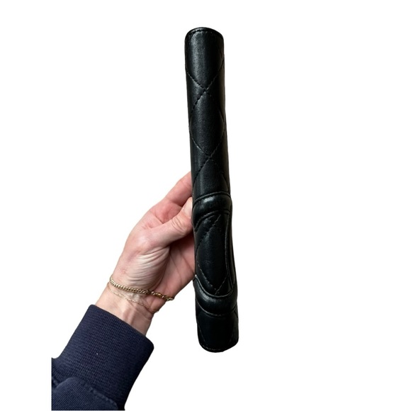 Chanel Lambskin Long Bi-Fold Wallet authentic - Picture 4 of 13